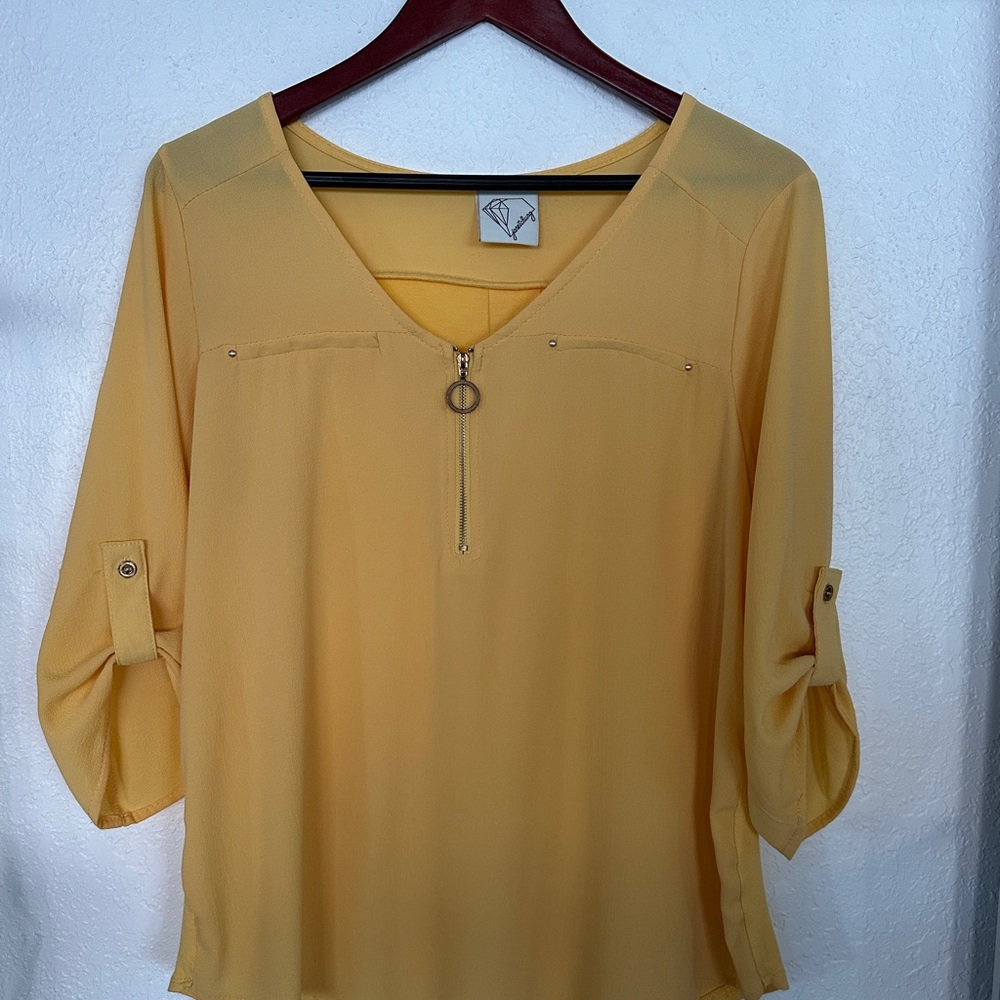 Elegant Yellow V-Neck Blouse with Zipper Detail